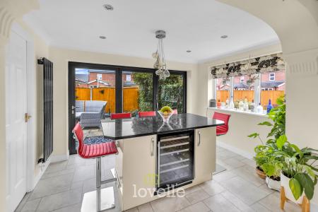 4 bedroom Detached house for sale in Buttercup Court, Healing, DN41