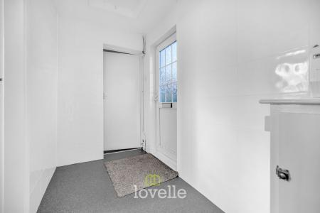 2 bedroom Detached house for sale in Pelham Crescent, Keelby, DN41