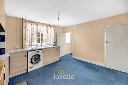 2 bedroom Detached house for sale in Pelham Crescent, Keelby, DN41