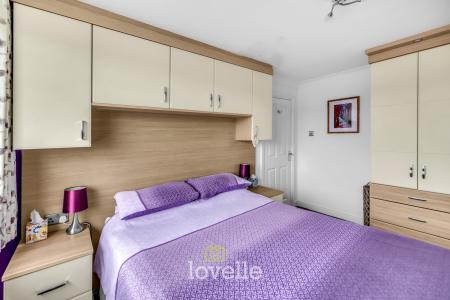 3 bedroom Semi-detached house for sale in Worlaby Road, Scartho, Grimsby, DN33