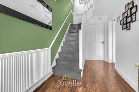 3 bedroom Semi-detached house for sale in Worlaby Road, Scartho, Grimsby, DN33