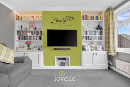 3 bedroom Semi-detached house for sale in Worlaby Road, Scartho, Grimsby, DN33