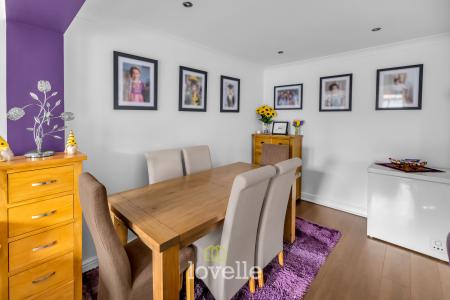 3 bedroom Semi-detached house for sale in Worlaby Road, Scartho, Grimsby, DN33