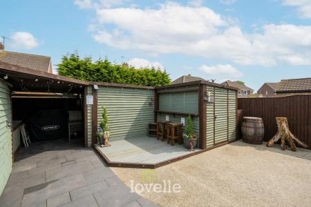 3 bedroom Semi-detached house for sale in Worlaby Road, Scartho, Grimsby, DN33