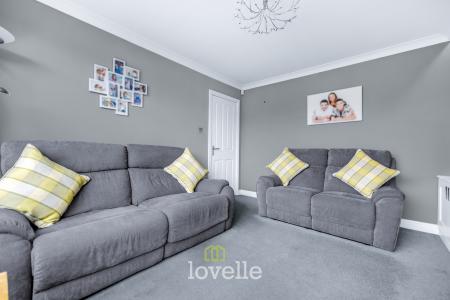 3 bedroom Semi-detached house for sale in Worlaby Road, Scartho, Grimsby, DN33