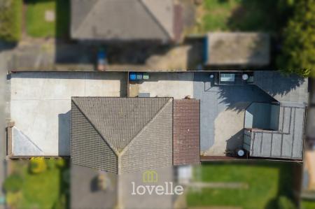 3 bedroom Semi-detached house for sale in Worlaby Road, Scartho, Grimsby, DN33