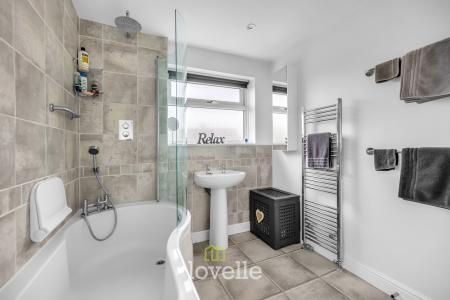 3 bedroom Semi-detached house for sale in Worlaby Road, Scartho, Grimsby, DN33