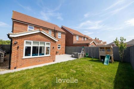 4 bedroom Detached house for sale in Bramley Close, Springfield Park, Grimsby, DN33