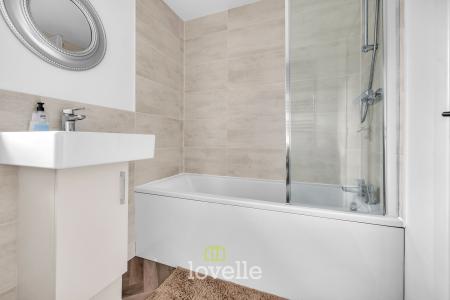 4 bedroom Detached house for sale in Bramley Close, Springfield Park, Grimsby, DN33