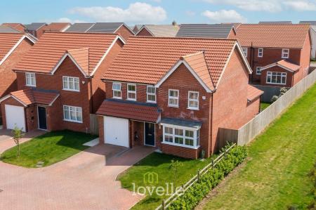 4 bedroom Detached house for sale in Bramley Close, Springfield Park, Grimsby, DN33