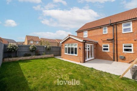 4 bedroom Detached house for sale in Bramley Close, Springfield Park, Grimsby, DN33