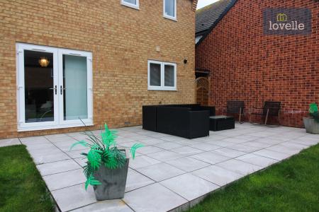 3 bedroom Detached house for sale in Walnut Close, Louth, LN11