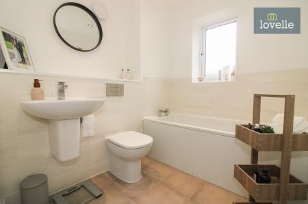 3 bedroom Detached house for sale in Walnut Close, Louth, LN11