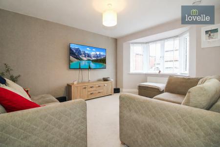 3 bedroom Detached house for sale in Walnut Close, Louth, LN11