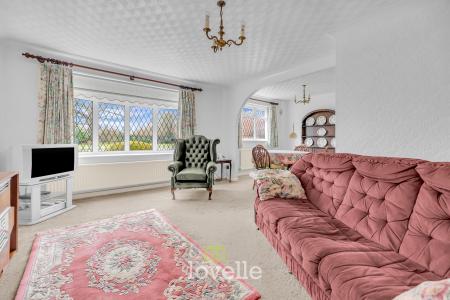 2 bedroom Detached bungalow for sale in Heathfield Court, Grimsby, DN34