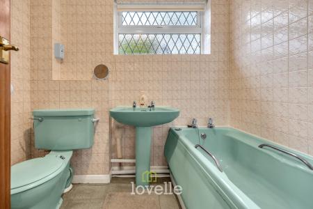 2 bedroom Detached bungalow for sale in Heathfield Court, Grimsby, DN34