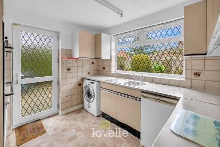 2 bedroom Detached bungalow for sale in Heathfield Court, Grimsby, DN34