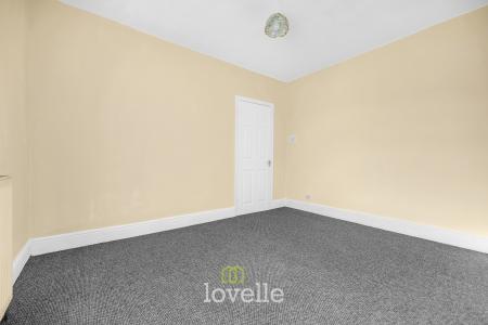 2 bedroom Terraced House for sale in Elsenham Road, Grimsby, DN31