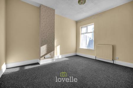 2 bedroom Terraced House for sale in Elsenham Road, Grimsby, DN31