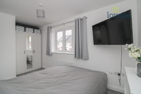 3 bedroom Semi-detached house for sale in Daisy Drive, Laceby, DN37