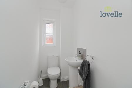 3 bedroom Semi-detached house for sale in Daisy Drive, Laceby, DN37