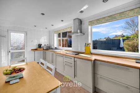 3 bedroom Semi-detached house for sale in Brookfield Road, Scartho, Grimsby, DN33