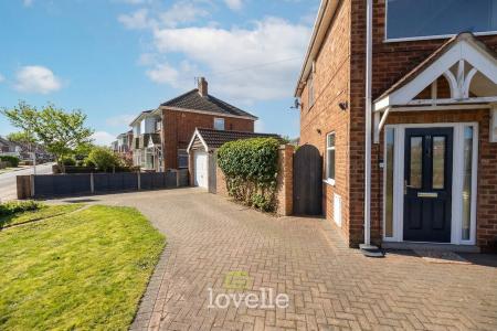 3 bedroom Semi-detached house for sale in Brookfield Road, Scartho, Grimsby, DN33