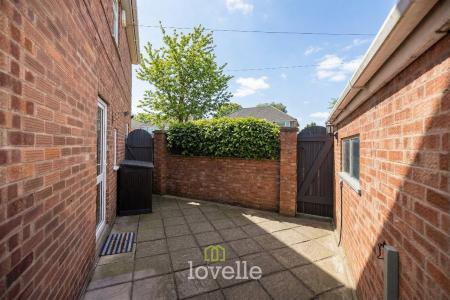 3 bedroom Semi-detached house for sale in Brookfield Road, Scartho, Grimsby, DN33