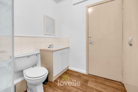 2 bedroom Flat for sale in Bargate, Grimsby, DN34