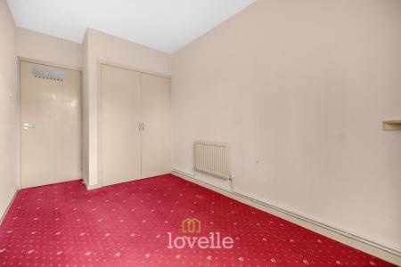 2 bedroom Flat for sale in Bargate, Grimsby, DN34