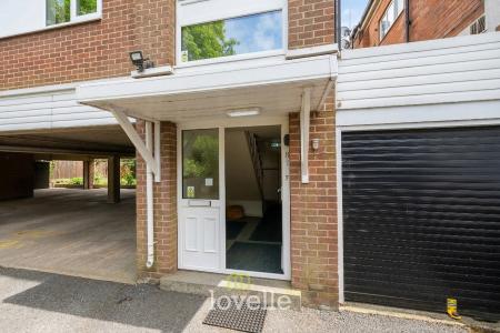 2 bedroom Flat for sale in Bargate, Grimsby, DN34