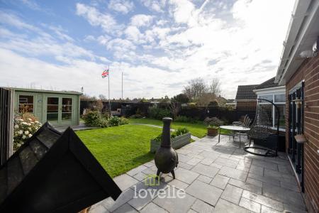 4 bedroom Detached house for sale in Beacon Court, Grimsby, DN32