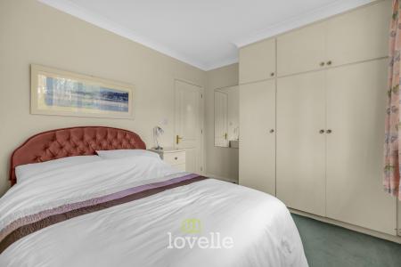 4 bedroom Detached bungalow for sale in Waithe Lane, Brigsley, DN37