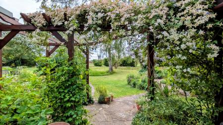 4 bedroom Detached bungalow for sale in Waithe Lane, Brigsley, DN37