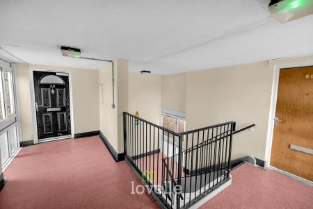 1 bedroom Flat for sale in Bodiam Way, Grimsby, DN32