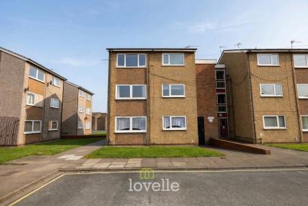 1 bedroom Flat for sale in Bodiam Way, Grimsby, DN32