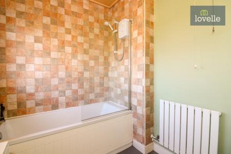 4 bedroom Semi-detached bungalow for sale in Conisholme Road, North Somercotes, LN11