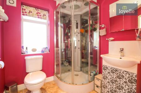 4 bedroom Semi-detached bungalow for sale in Conisholme Road, North Somercotes, LN11