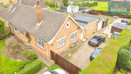 4 bedroom Semi-detached bungalow for sale in Conisholme Road, North Somercotes, LN11