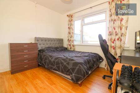 4 bedroom Semi-detached bungalow for sale in Conisholme Road, North Somercotes, LN11