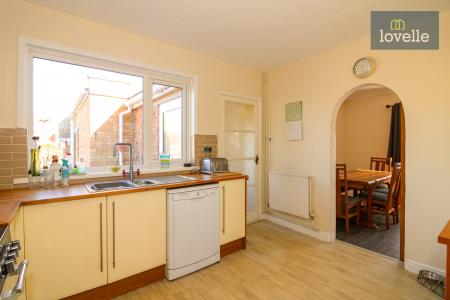 4 bedroom Semi-detached bungalow for sale in Conisholme Road, North Somercotes, LN11