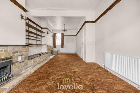 3 bedroom Terraced House for sale in Welholme Road, Grimsby, DN32