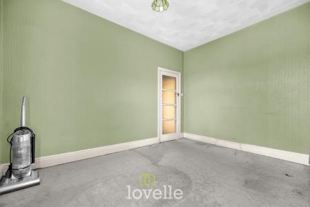 3 bedroom Terraced House for sale in Welholme Road, Grimsby, DN32