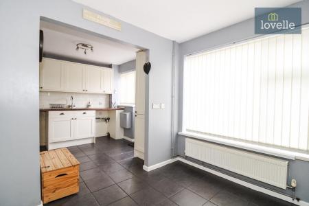3 bedroom Terraced House to let in Westerdale Way, Grimsby, DN37