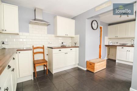 3 bedroom Terraced House to let in Westerdale Way, Grimsby, DN37