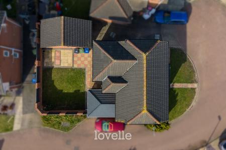 4 bedroom Detached house for sale in Belgrave Road, Scartho Top, Grimsby, DN33