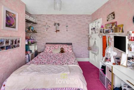 3 bedroom Terraced House for sale in Henry Street, Grimsby, DN31