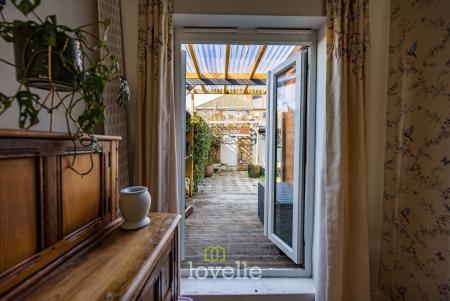 3 bedroom Terraced House for sale in Henry Street, Grimsby, DN31