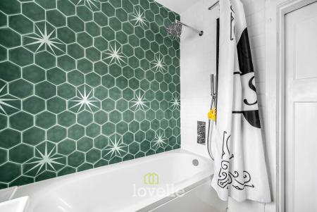 3 bedroom Terraced House for sale in Henry Street, Grimsby, DN31