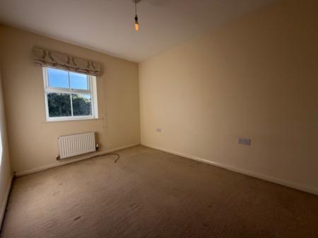 3 bedroom Terraced House to let in Hornbeam Drive, Healing, DN41